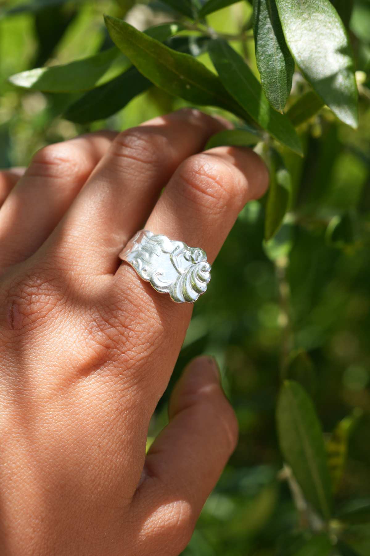 Bague Angelot - bijou artisanal en argenterie recyclée, fait main à Marseille par XV3foisrien