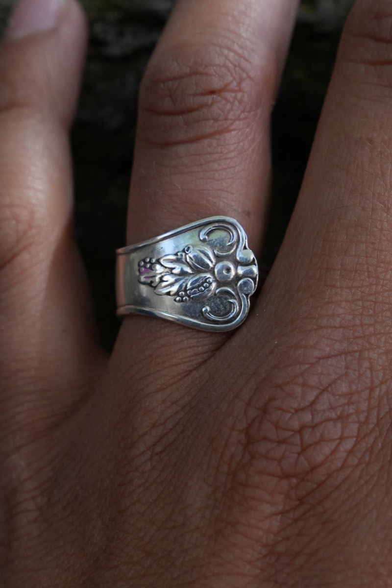 Bague Baies & Feuillage - bijou artisanal en argenterie recyclée, fait main à Marseille par XV3foisrien