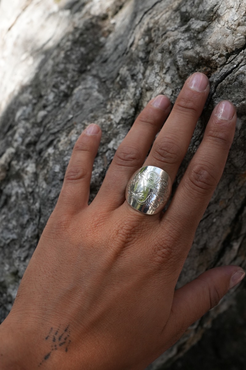 Bague du Chevalier - bijou artisanal en argenterie recyclée, fait main à Marseille par XV3foisrien