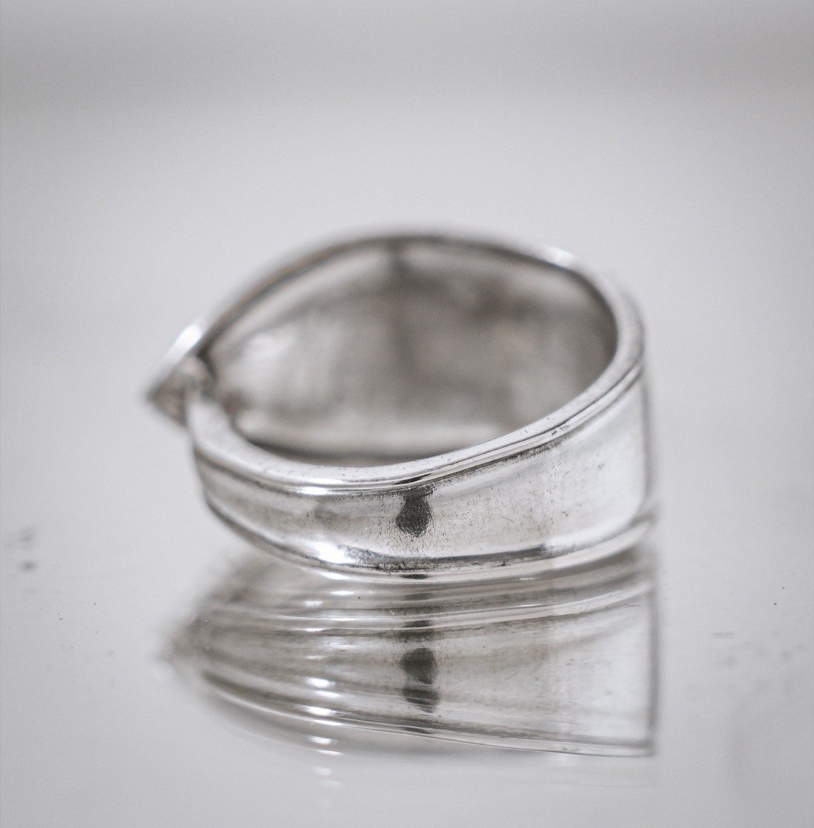 Bague En Pointe - bijou artisanal en argenterie recyclée, fait main à Marseille par XV3foisrien