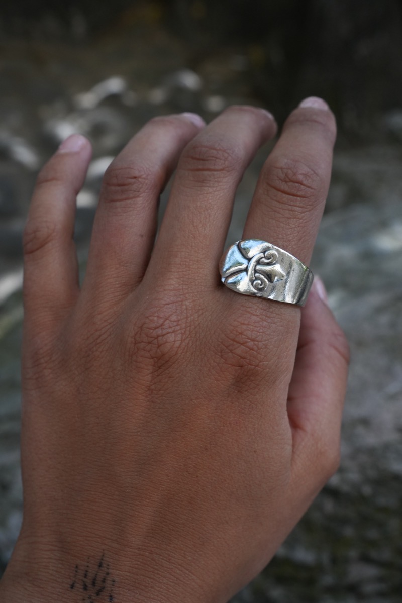 Bague Fleur de Lys vue 6