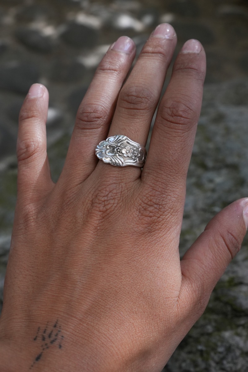 Bague Iris - bijou artisanal en argenterie recyclée, fait main à Marseille par XV3foisrien