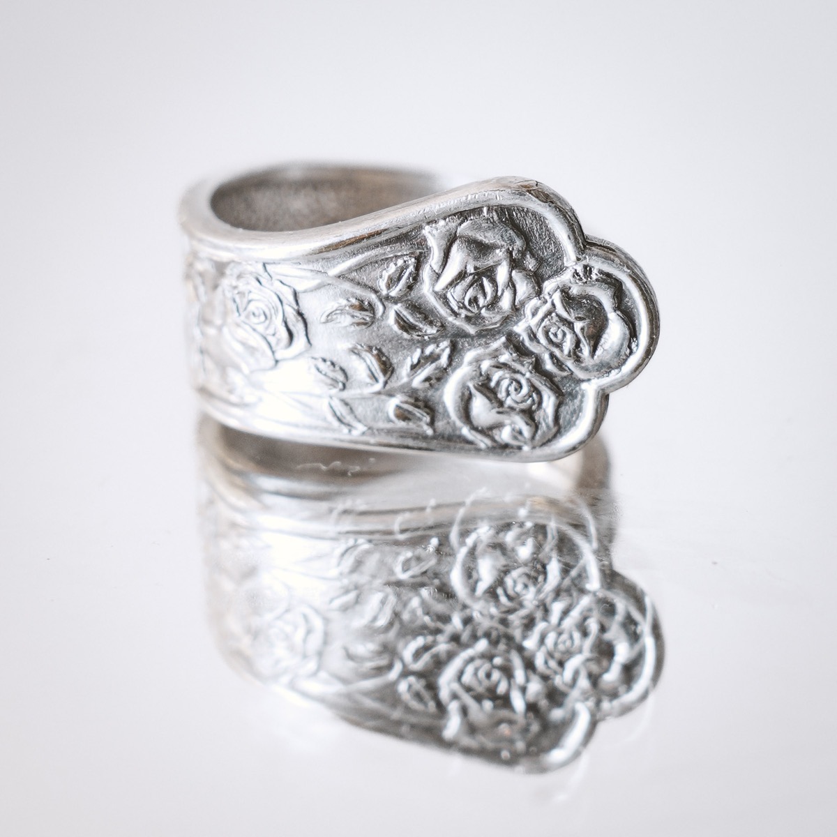 Bague Jardin de Rose - bijou artisanal en argenterie recyclée, fait main à Marseille par XV3foisrien
