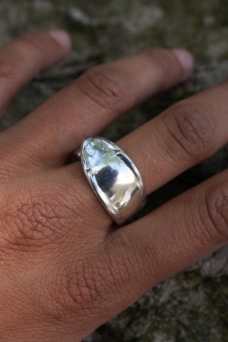 Bague Légères Volutes - bijou artisanal en argenterie recyclée, fait main à Marseille par XV3foisrien