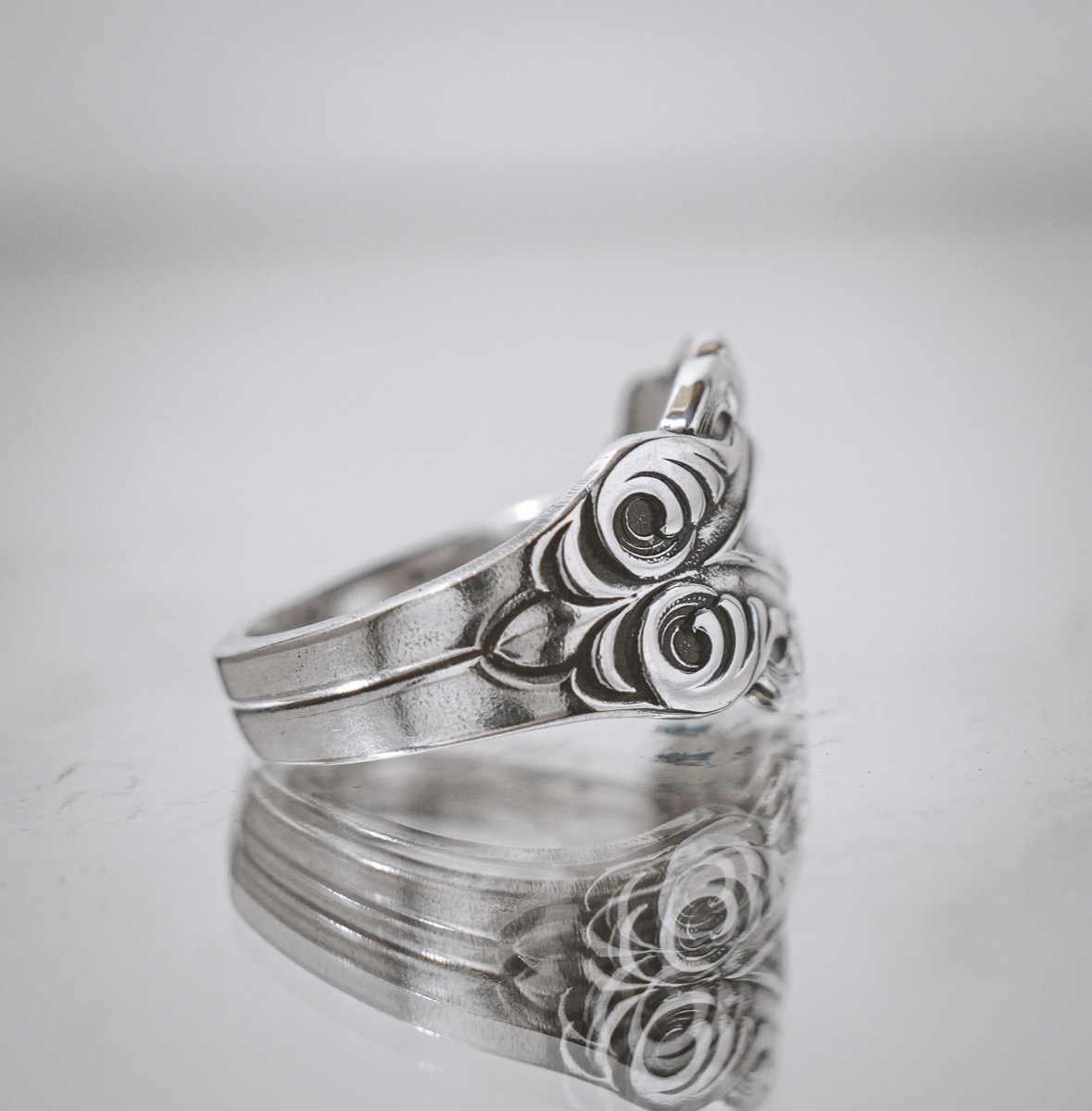Bague Losange Ajouré - bijou artisanal en argenterie recyclée, fait main à Marseille par XV3foisrien