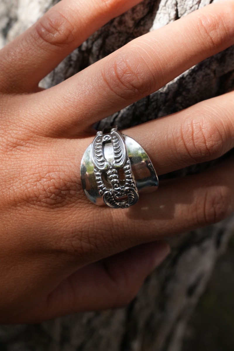 Bague Maillon - bijou artisanal en argenterie recyclée, fait main à Marseille par XV3foisrien