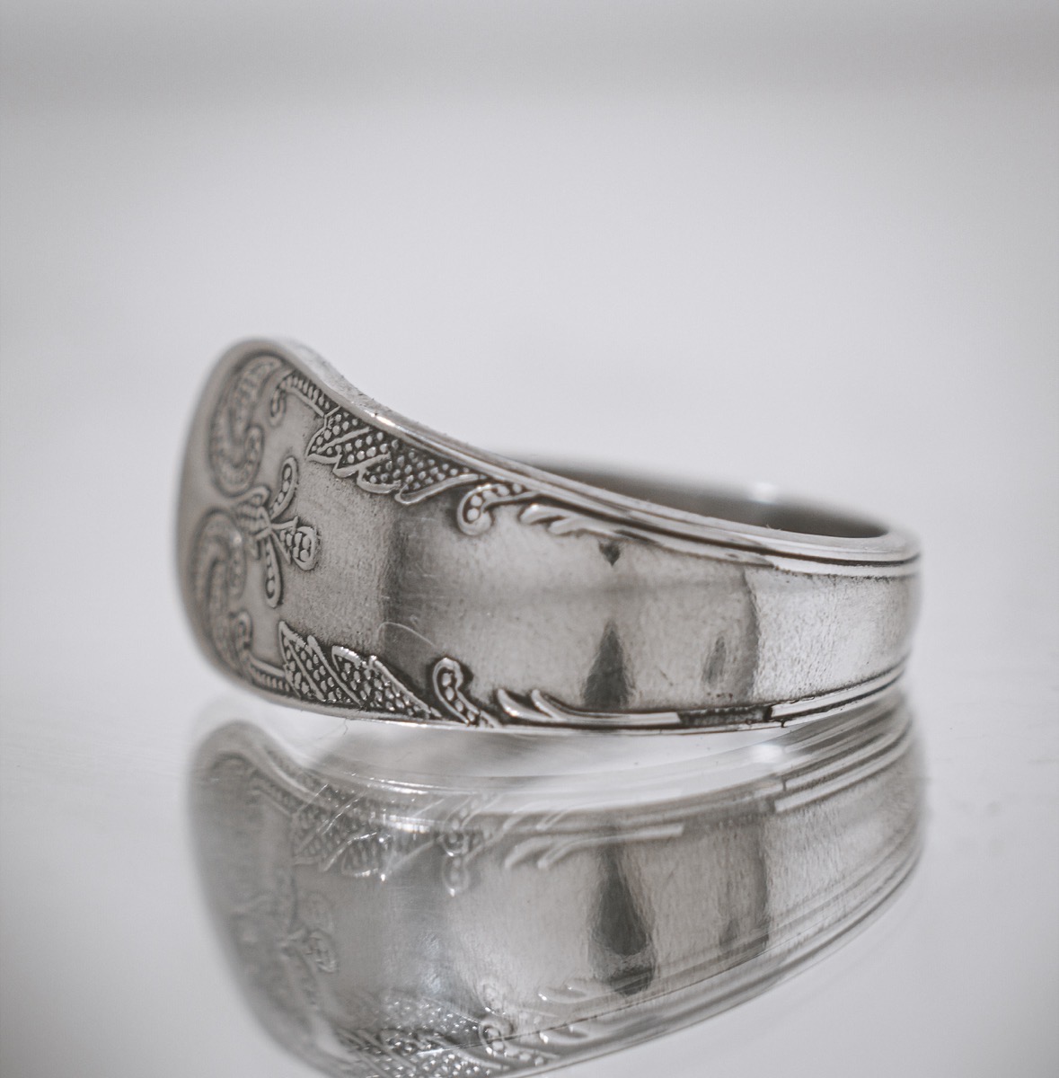 Bague Ornementale Ciselée vue 5