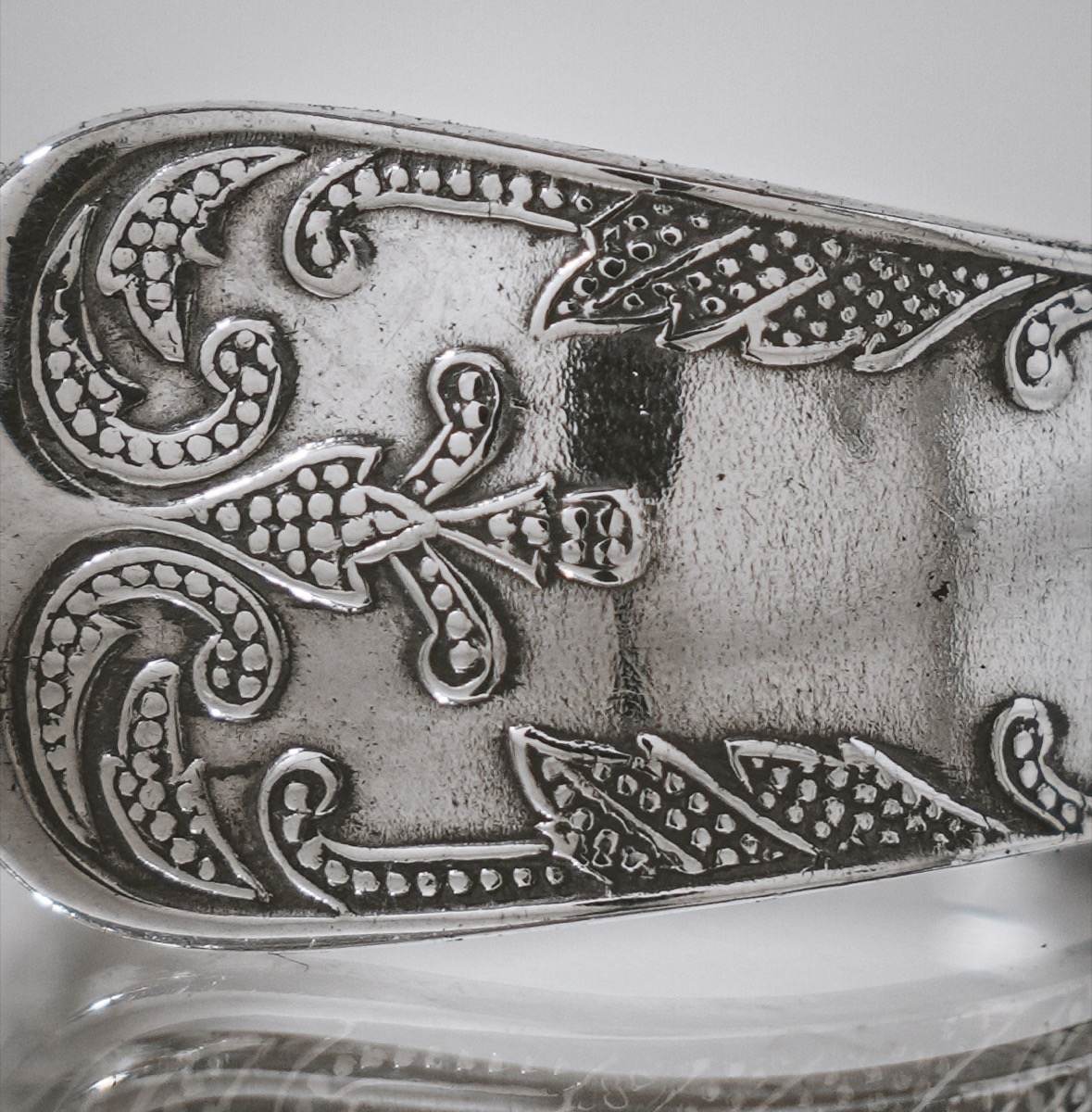 Bague Ornementale Ciselée vue 6