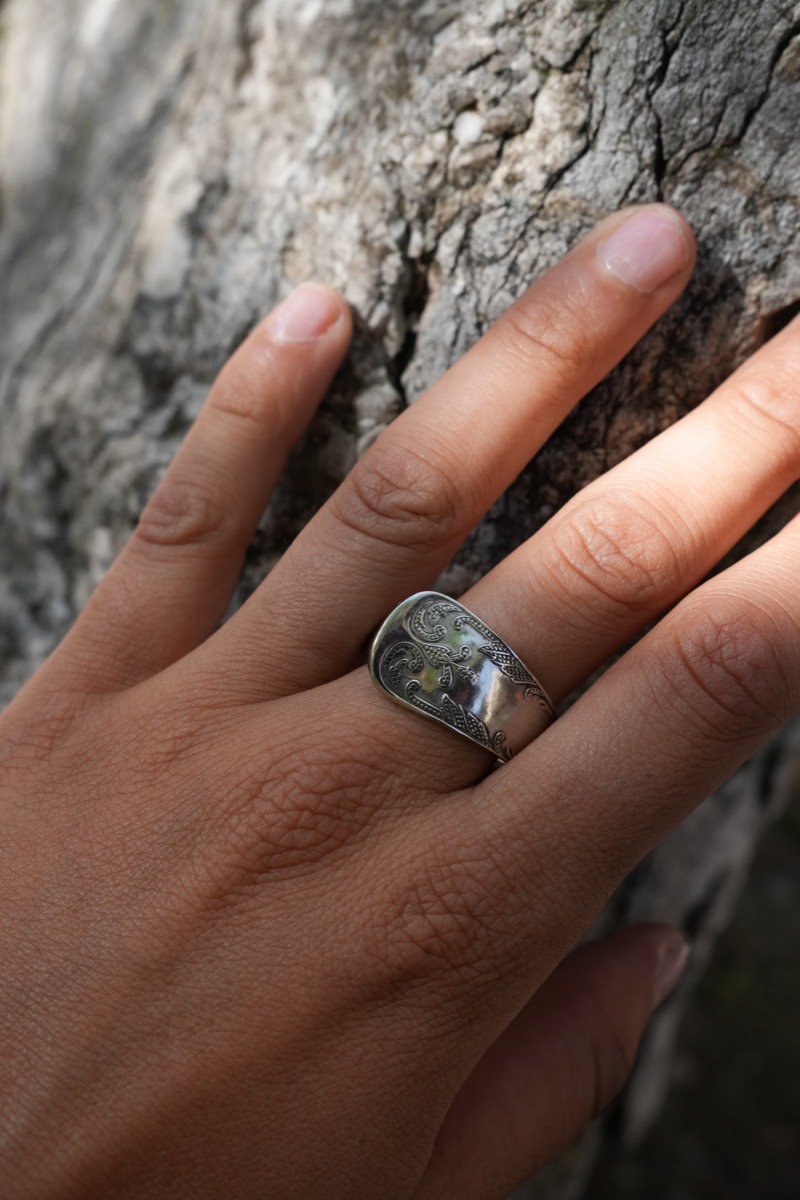 Bague Ornementale Ciselée vue 8