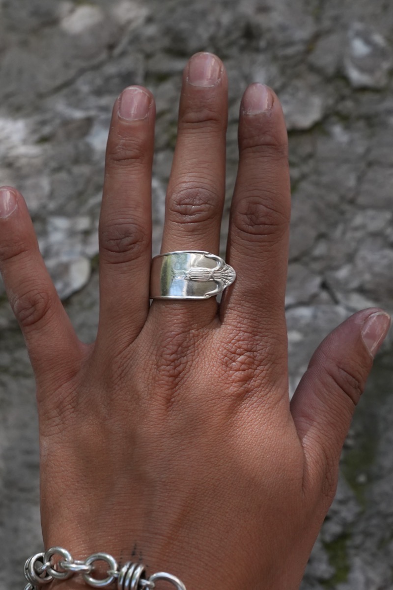 Bague Plume de Paon - bijou artisanal en argenterie recyclée, fait main à Marseille par XV3foisrien