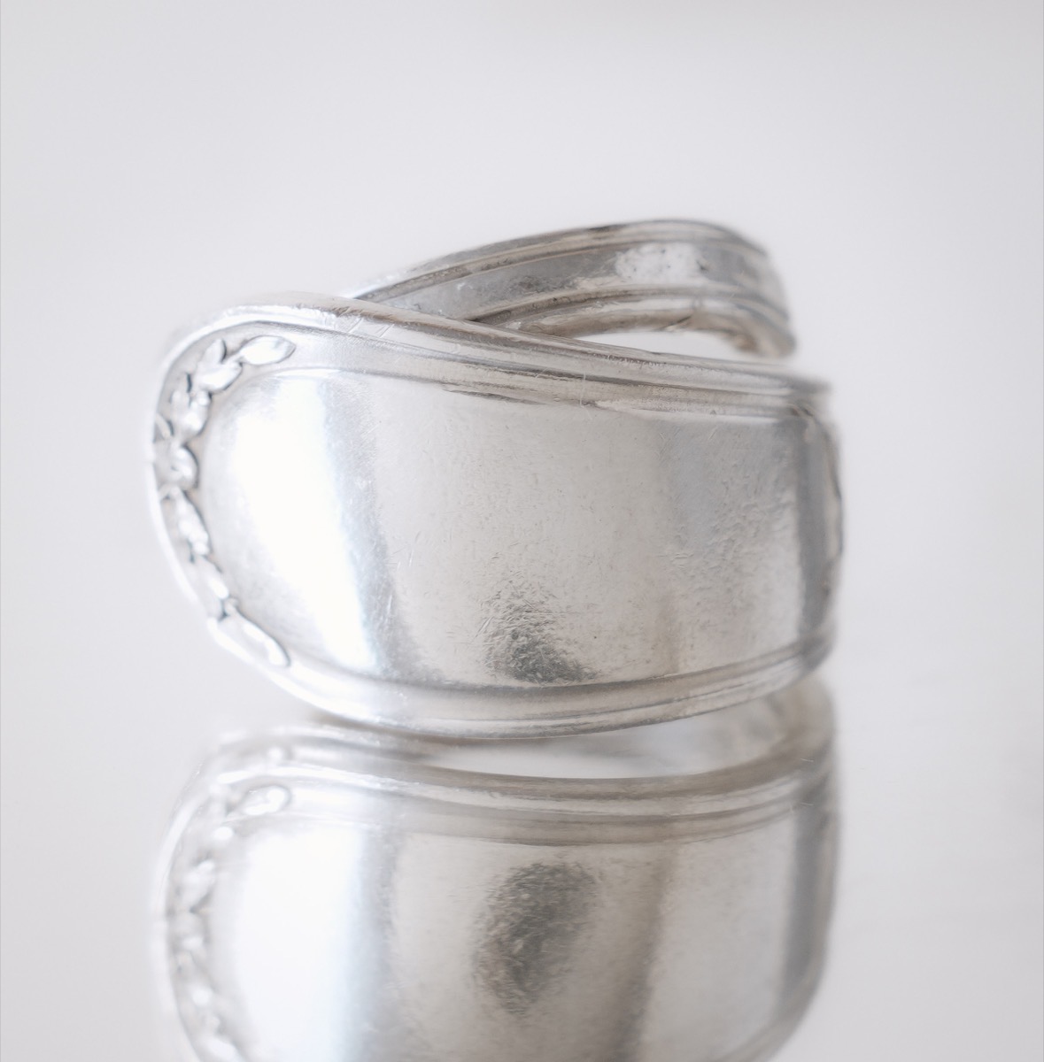 Bague Rameaux - bijou artisanal en argenterie recyclée, fait main à Marseille par XV3foisrien