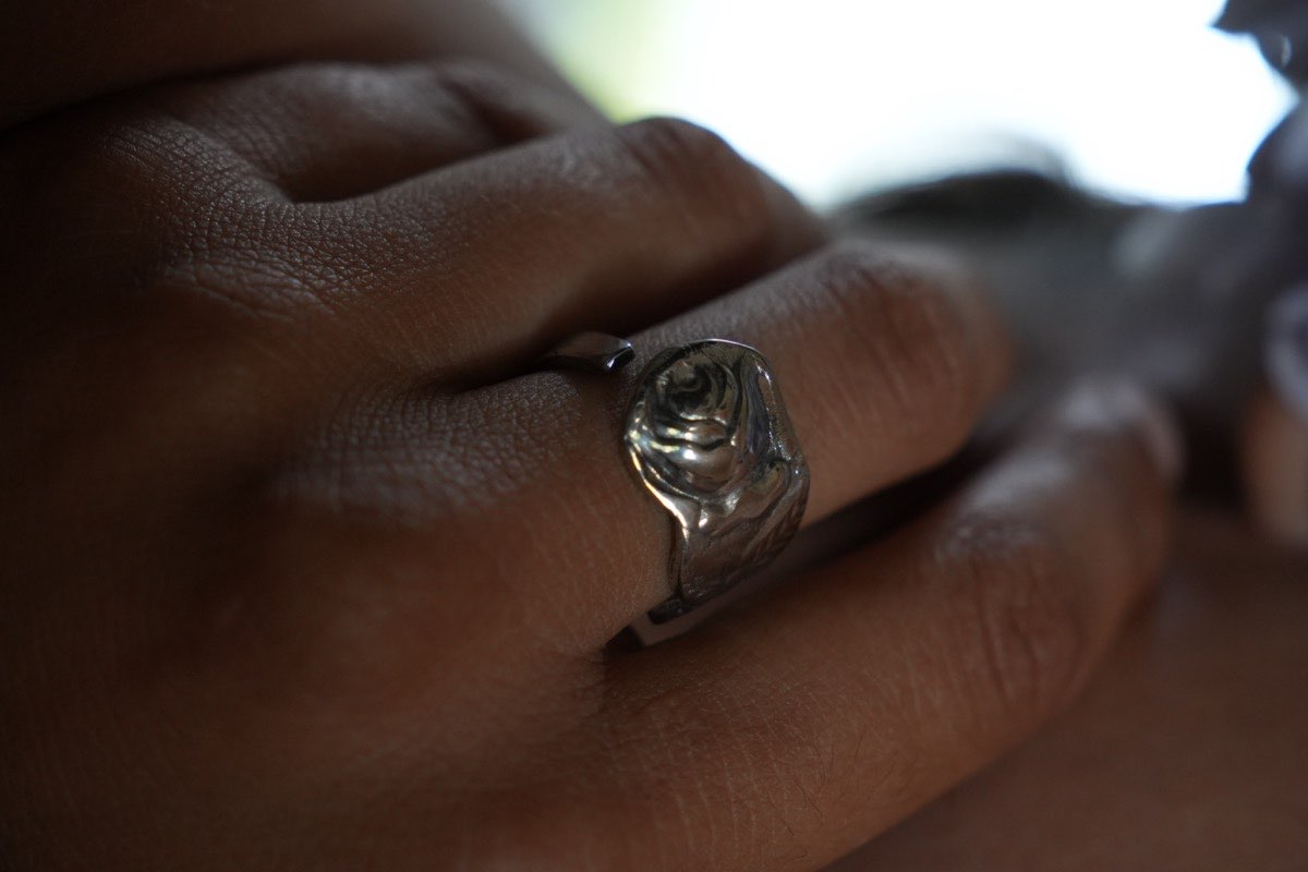 Bague Rose Enveloppante vue 4