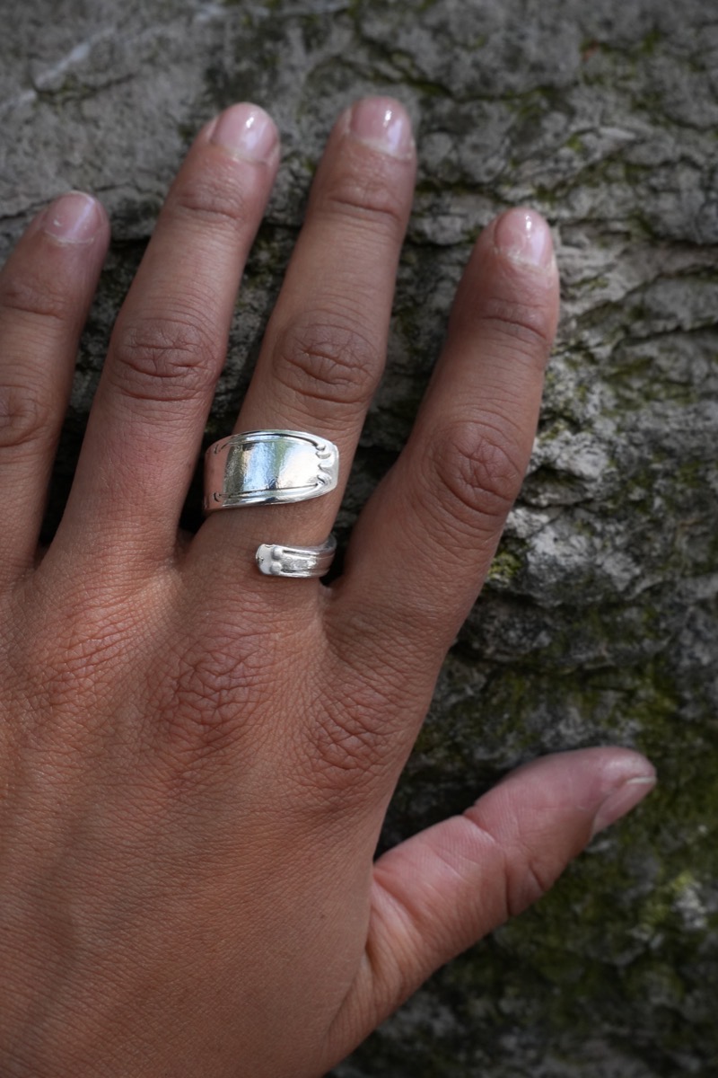 Bague Spirale - bijou artisanal en argenterie recyclée, fait main à Marseille par XV3foisrien