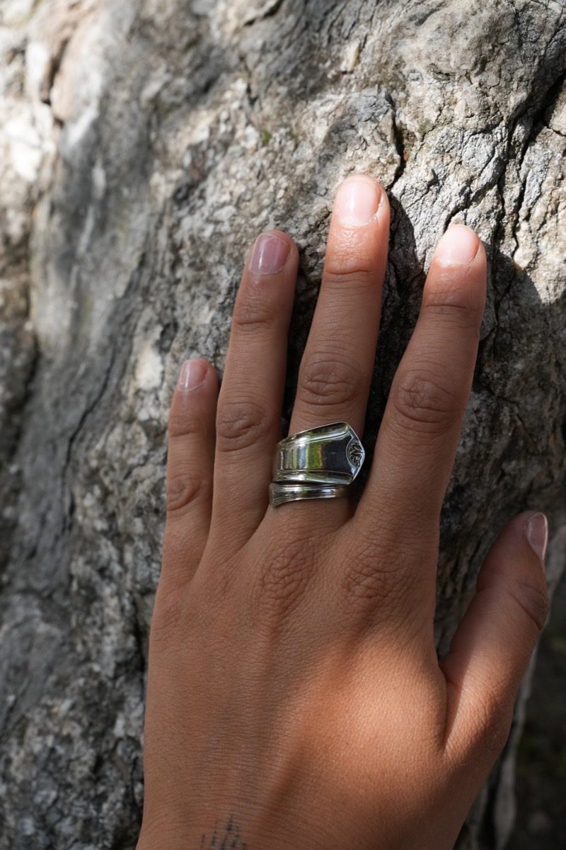 Bague Tourment Pointe - bijou artisanal en argenterie recyclée, fait main à Marseille par XV3foisrien