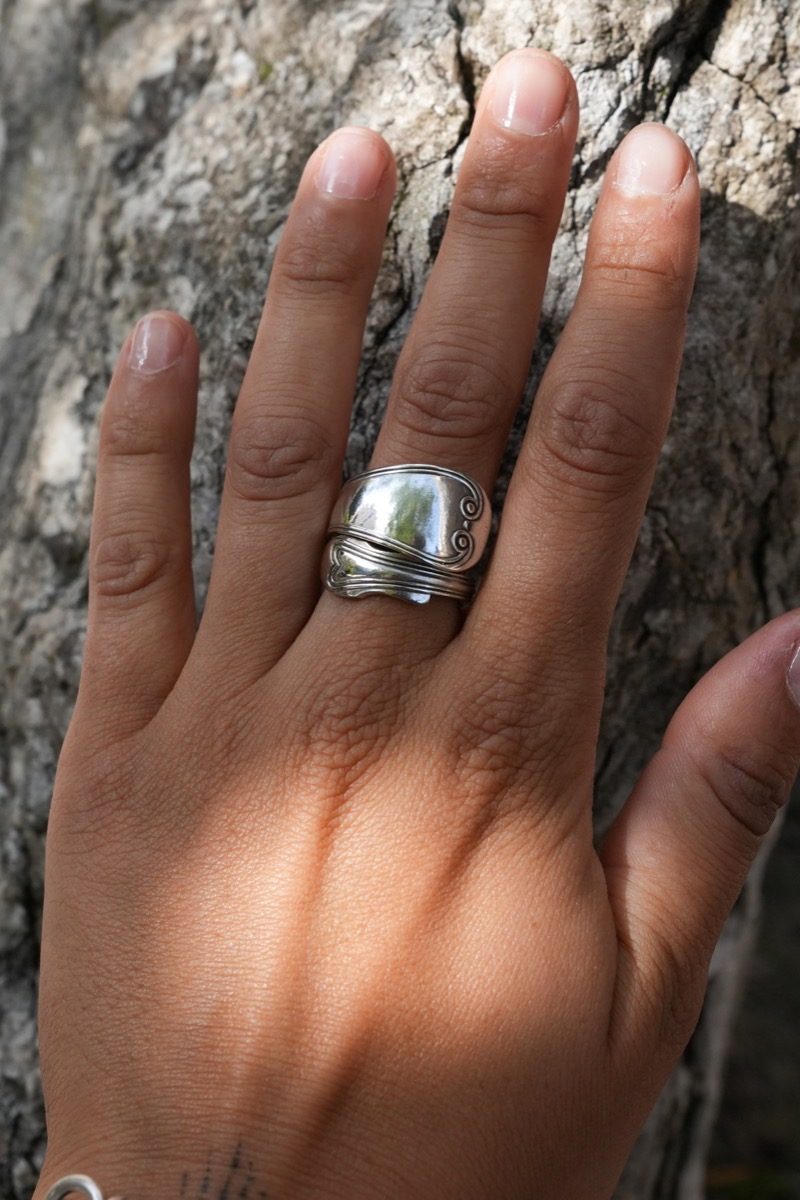 Bague Tourment - bijou artisanal en argenterie recyclée, fait main à Marseille par XV3foisrien