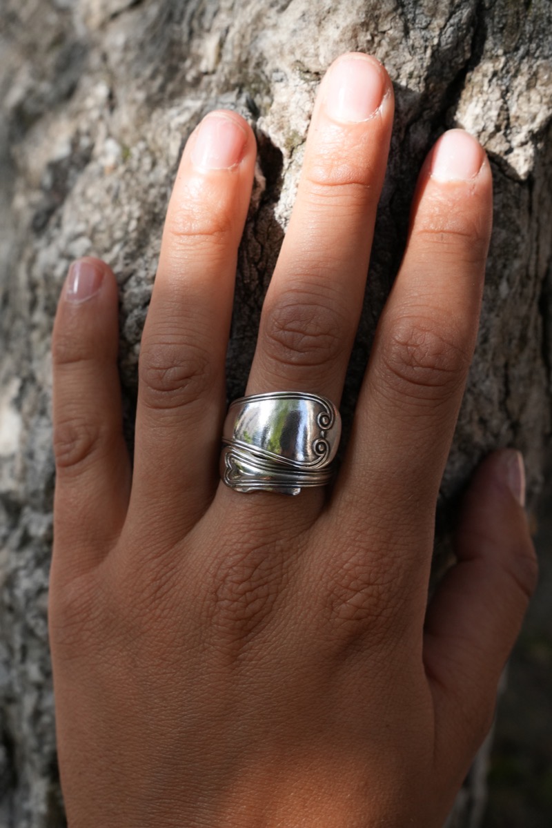 Bague Tourment - bijou artisanal en argenterie recyclée, fait main à Marseille par XV3foisrien