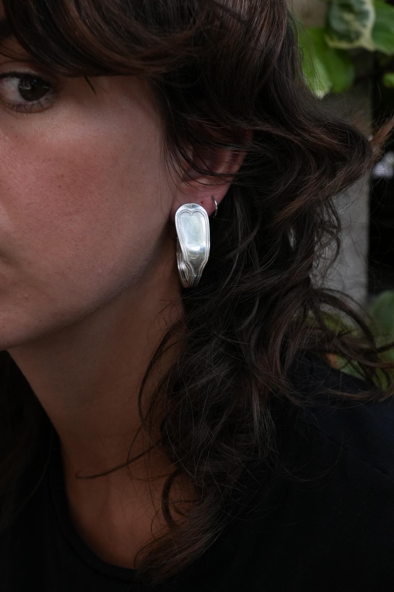 Créoles Cœur - bijou artisanal en argenterie recyclée, fait main à Marseille par XV3foisrien