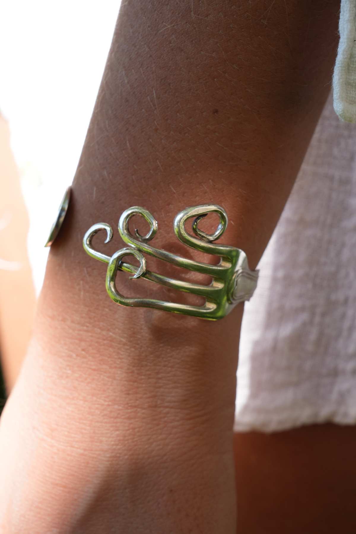 Bracelet Torsade - bijou artisanal en argenterie recyclée, fait main à Marseille par XV3foisrien