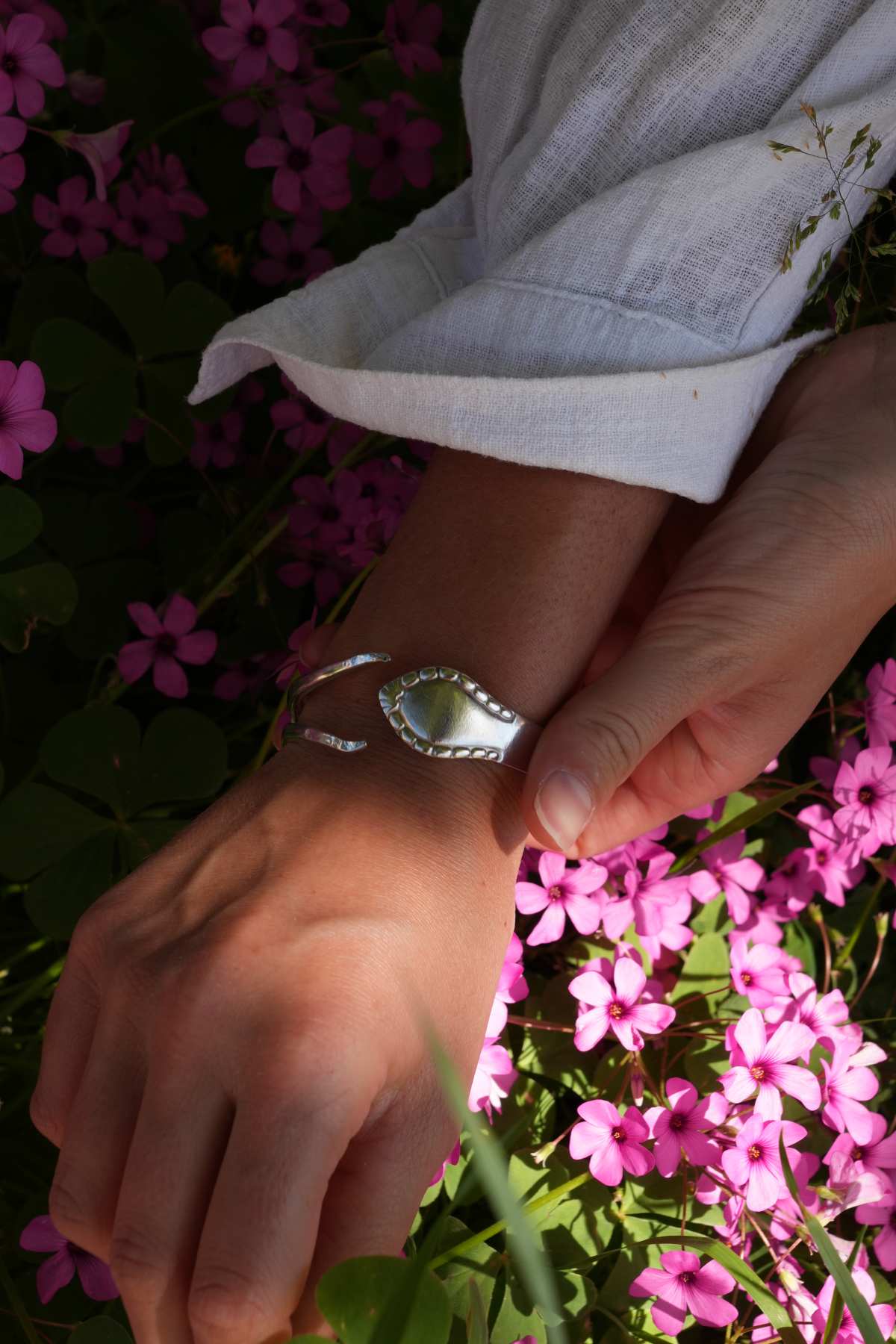 Bracelet Fourche - bijou artisanal en argenterie recyclée, fait main à Marseille par XV3foisrien