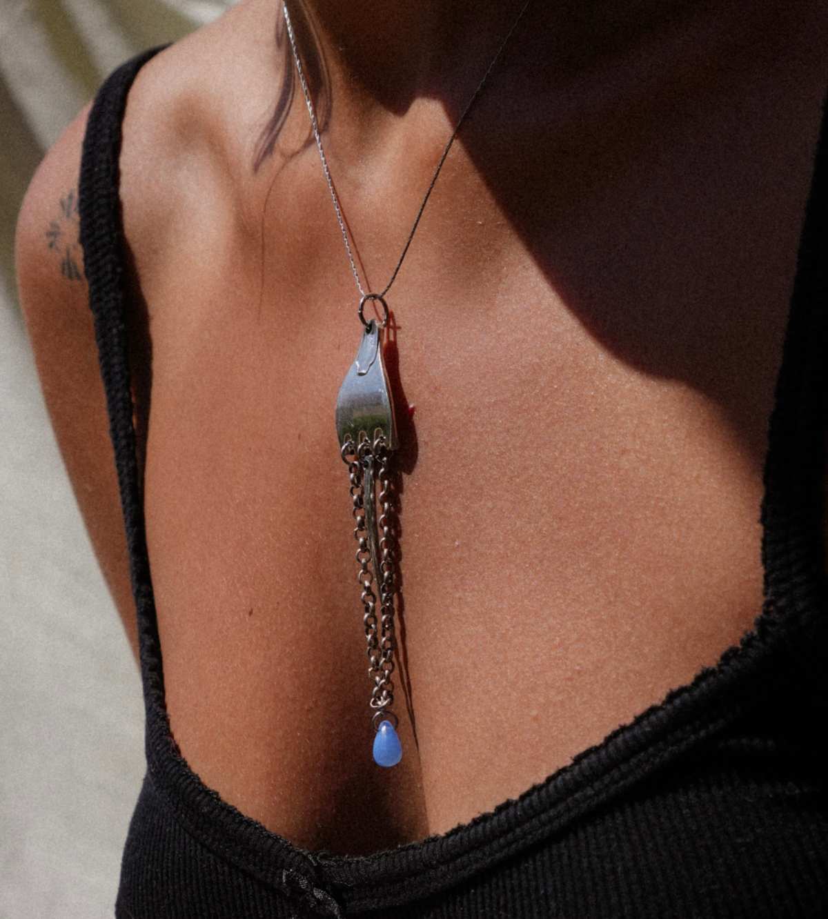 Pendentif fourchette perle bleur vue 5